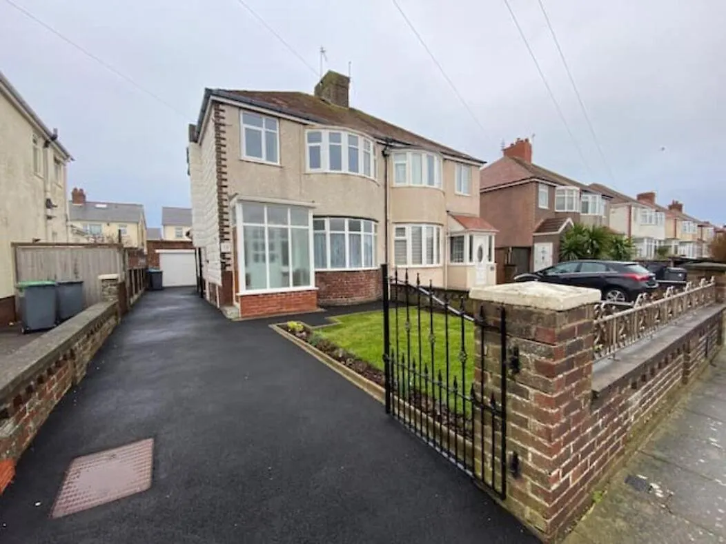 Fantastic! Family Home: Free Parking Blackpool 0*,