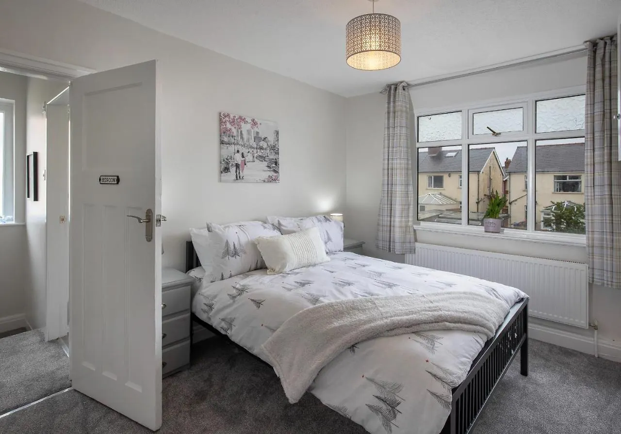 Holiday home Fantastic! Family Home: Free Parking Blackpool United Kingdom