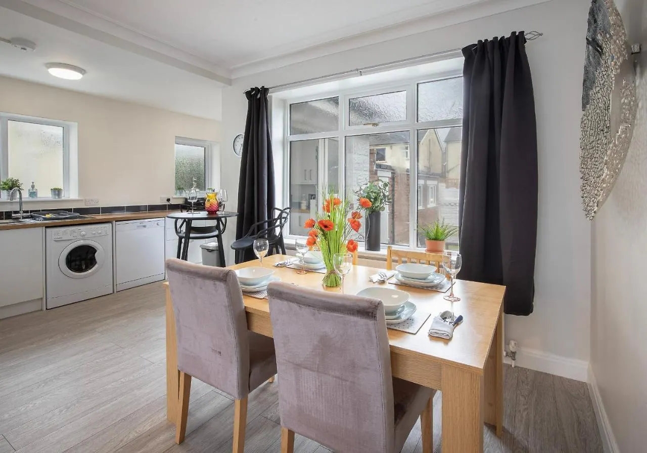 Holiday home Fantastic! Family Home: Free Parking Blackpool